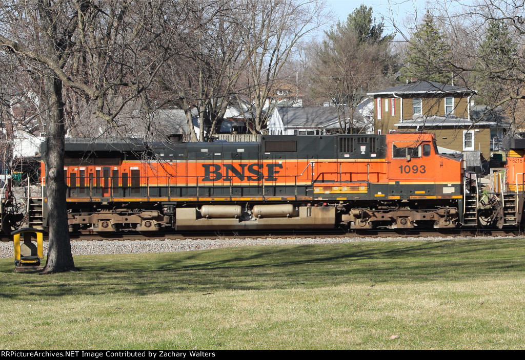 BNSF 1093